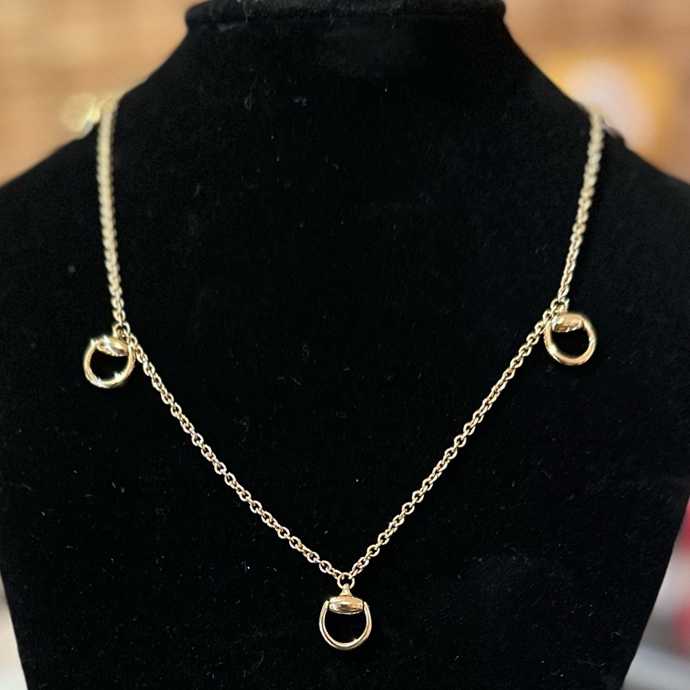 Beautiful Gucci 18K gold 6 Motif horse bit chain necklace! - Picture 2 of 3